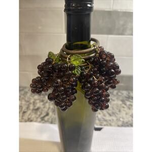 Vintage Set Of 4 Glass Grapes Napkin Rings